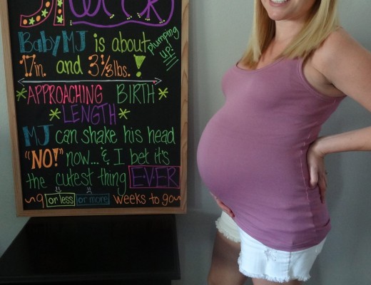 31 Weeks Pregnant Chalkboard Sign