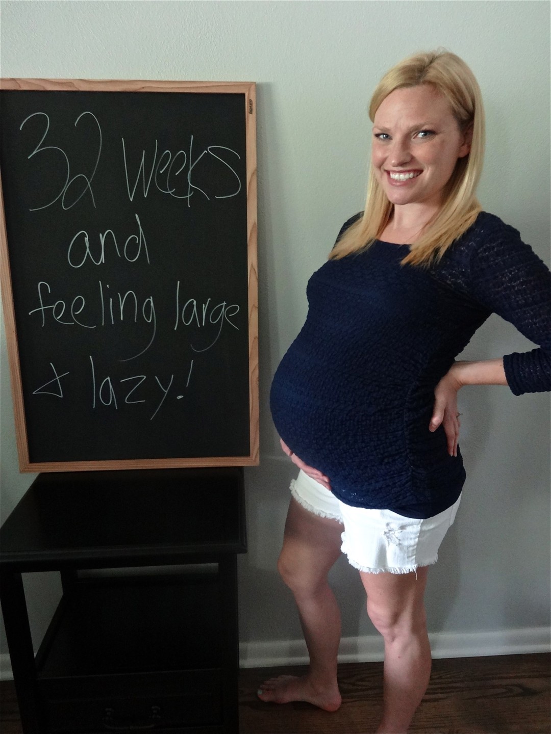 Baby Bump 32 Weeks Sign